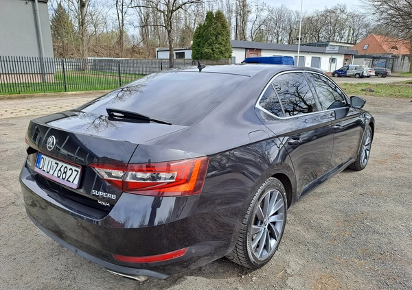 Skoda Superb cena 93700 przebieg: 163000, rok produkcji 2018 z Legnica małe 29